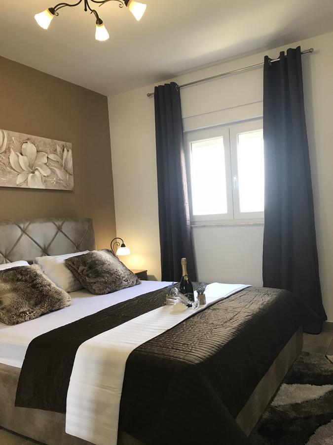Luxury Apartments Bralic Bibinje Exterior foto